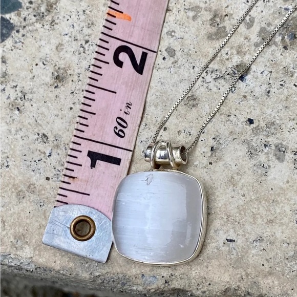 Selenite Necklace - Picture 10 of 11